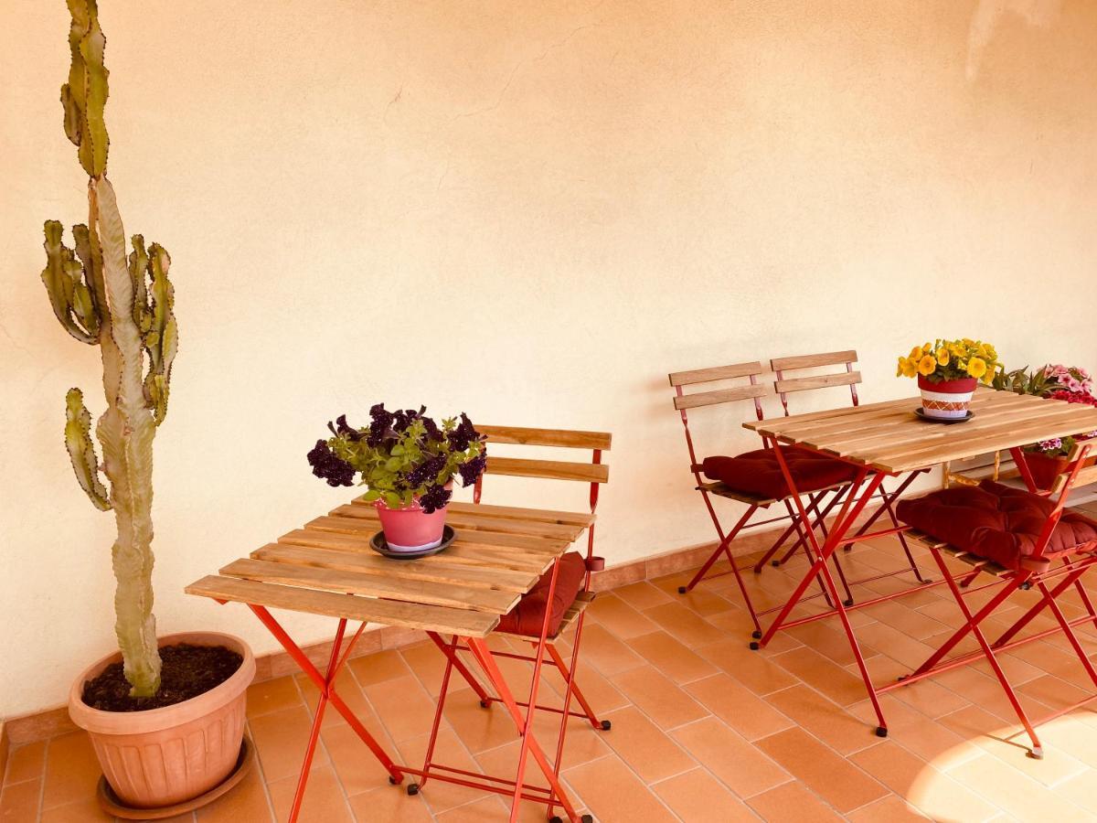 L'Ippocastano Appartamenti - B&B Castellaneta Exteriör bild
